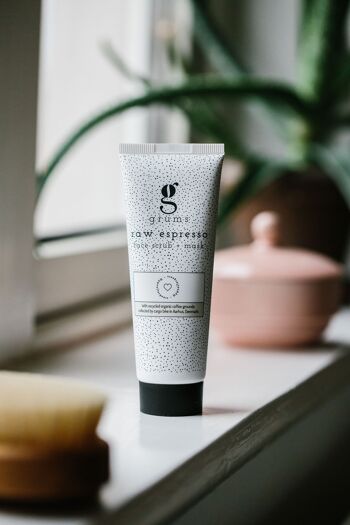 GRUMS RAW ESPRESSO 2N1 Exfoliant and mask