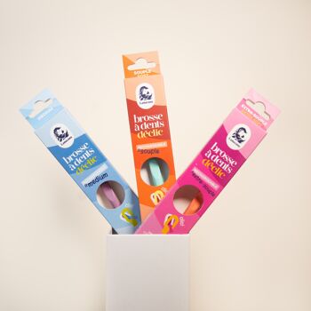 Flexible toothbrushes - Set of 10 (2 of each color)