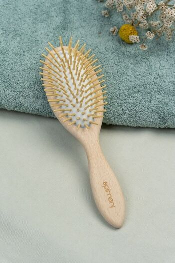 Hair Brush Pips Wood - 100% natural Apimani