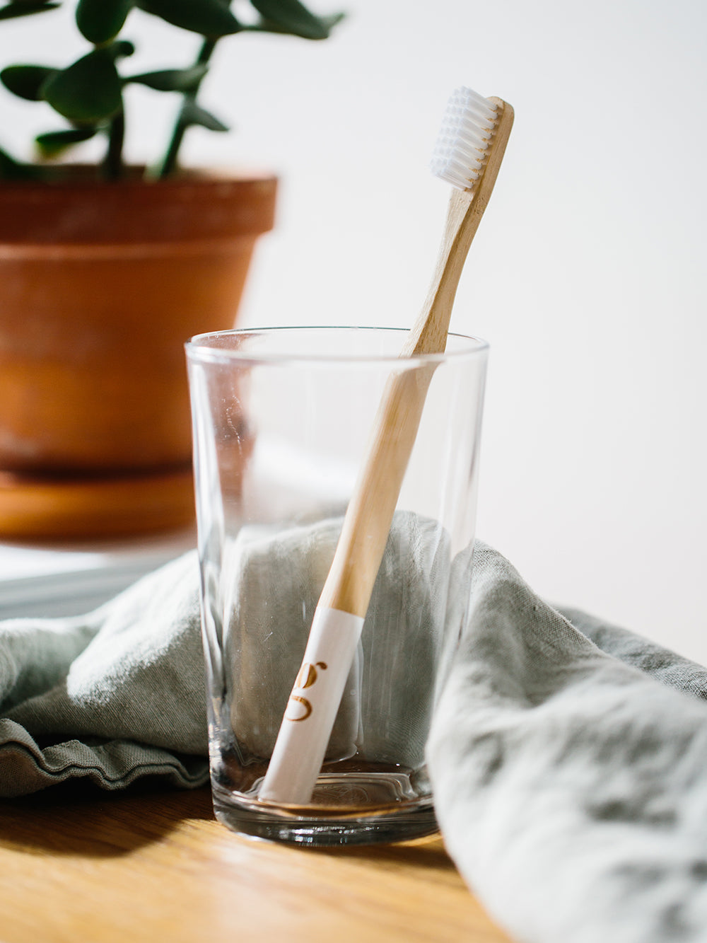 Grums toothbrush in white bamboo